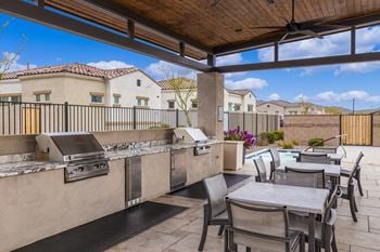 Outdoor kitchen & bbq
